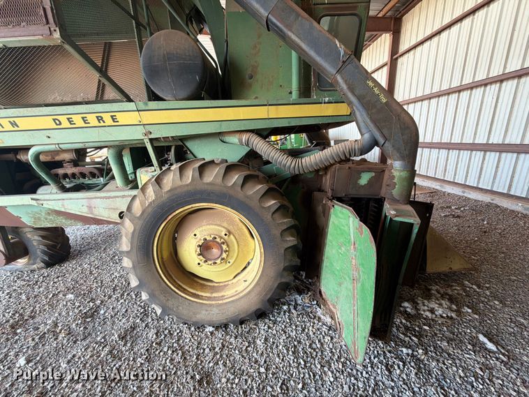 image for item EX3992 John Deere 9910 cotton picker