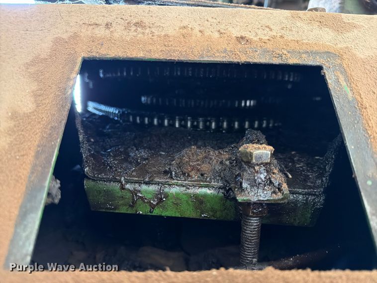 image for item EX3992 John Deere 9910 cotton picker