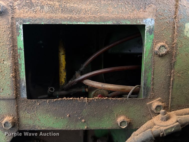 image for item EX3992 John Deere 9910 cotton picker