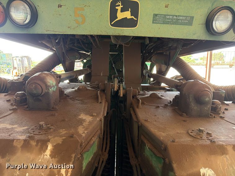 image for item EX3992 John Deere 9910 cotton picker