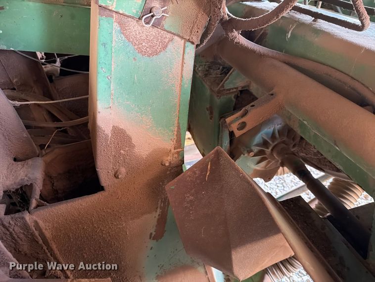 image for item EX3992 John Deere 9910 cotton picker