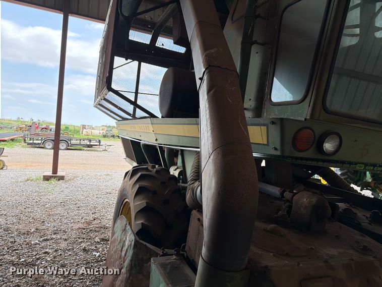 image for item EX3992 John Deere 9910 cotton picker