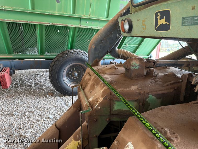 image for item EX3992 John Deere 9910 cotton picker