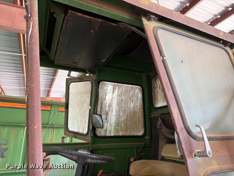 image for item EX3992 John Deere 9910 cotton picker