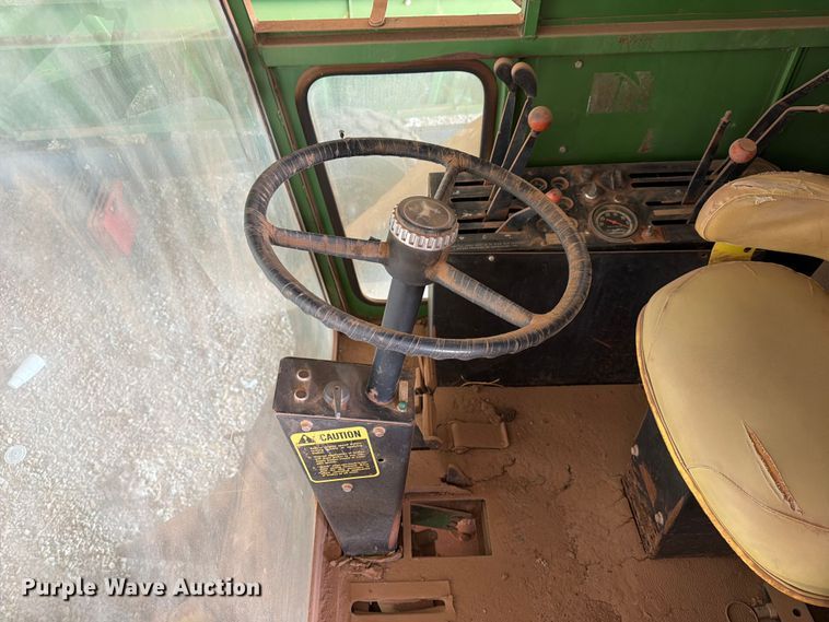 image for item EX3992 John Deere 9910 cotton picker
