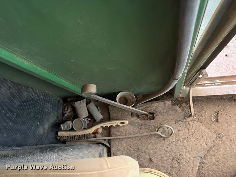image for item EX3992 John Deere 9910 cotton picker