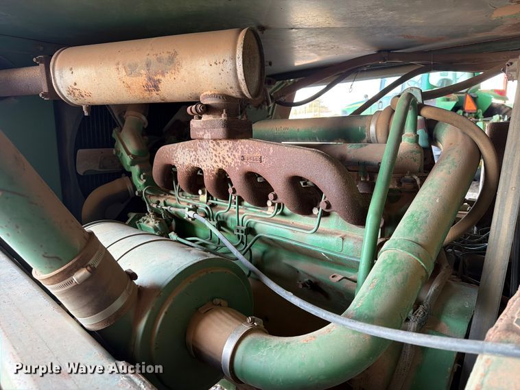 image for item EX3992 John Deere 9910 cotton picker