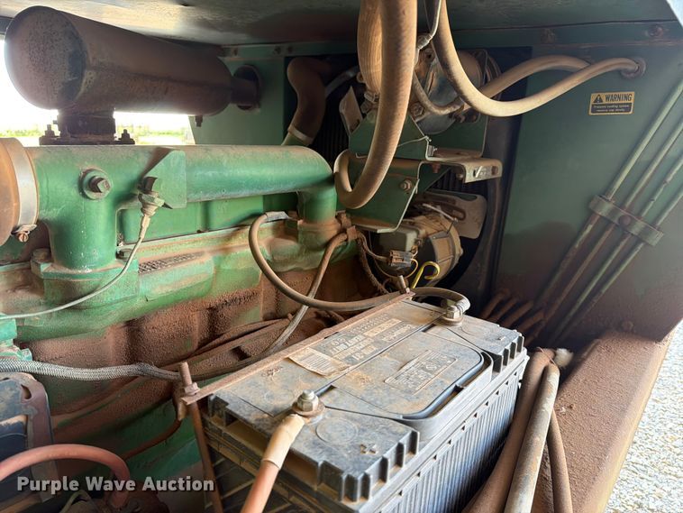 image for item EX3992 John Deere 9910 cotton picker