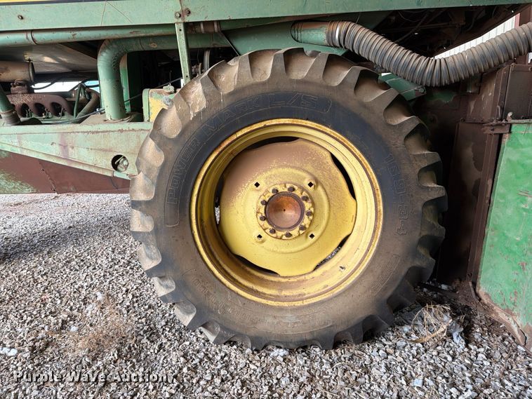 image for item EX3992 John Deere 9910 cotton picker