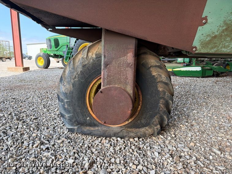 image for item EX3992 John Deere 9910 cotton picker