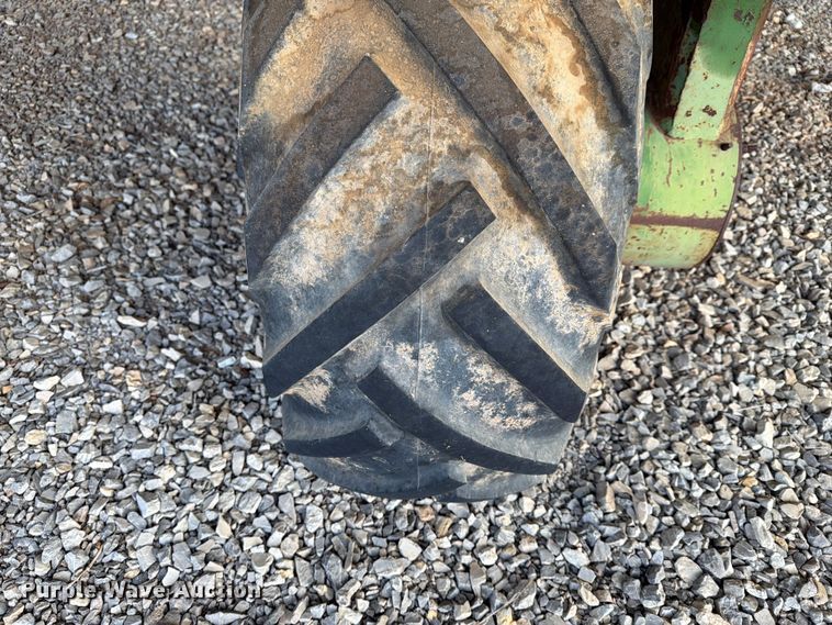 image for item EX3992 John Deere 9910 cotton picker