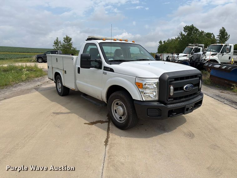 image for item EX4516 2012 Ford F350 Super Duty utility bed pickup truck