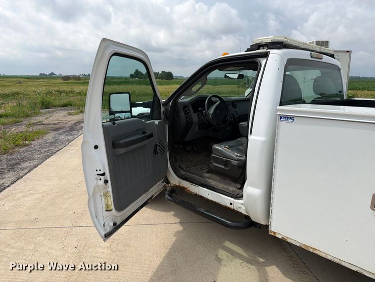 image for item EX4516 2012 Ford F350 Super Duty utility bed pickup truck