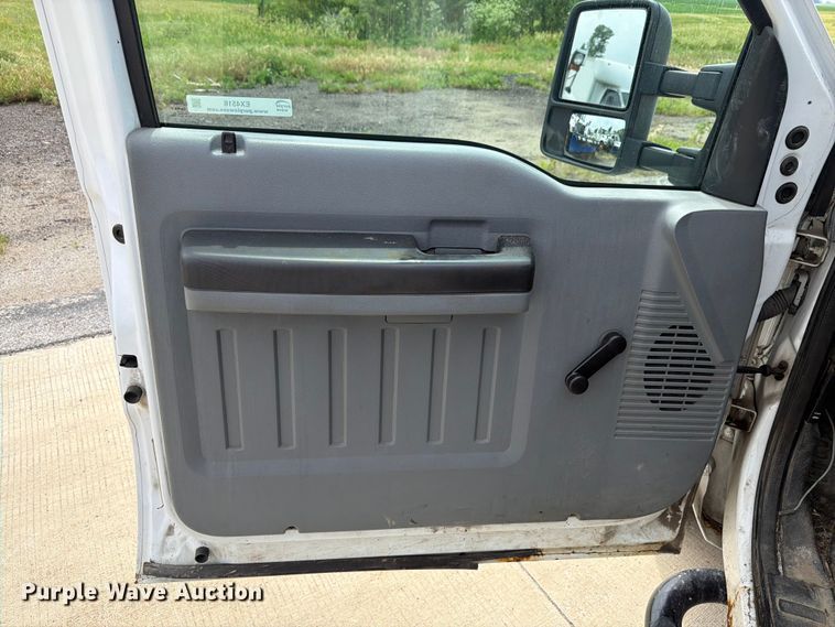image for item EX4516 2012 Ford F350 Super Duty utility bed pickup truck