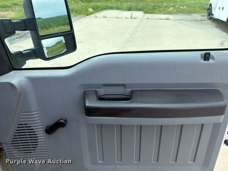 image for item EX4516 2012 Ford F350 Super Duty utility bed pickup truck