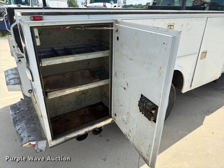 image for item EX4519 2013 Ford F350 Super Duty utility bed pickup truck