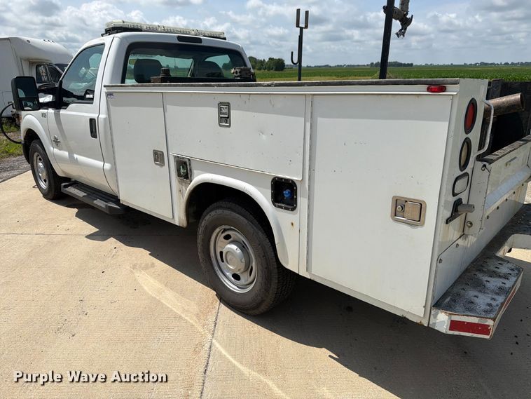 image for item EX4519 2013 Ford F350 Super Duty utility bed pickup truck