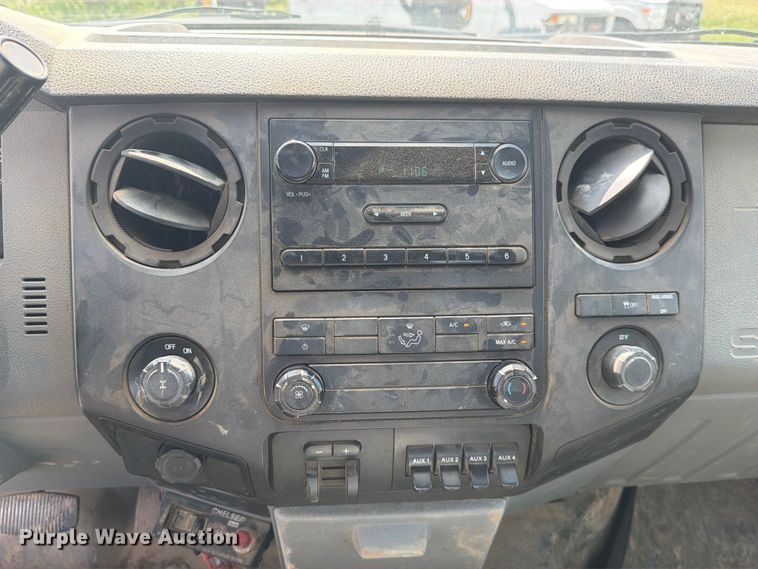 image for item EX4519 2013 Ford F350 Super Duty utility bed pickup truck
