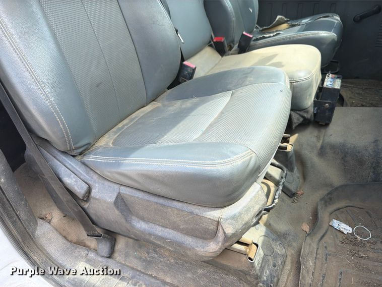 image for item EX4519 2013 Ford F350 Super Duty utility bed pickup truck