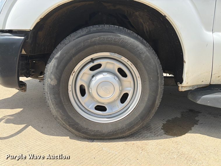 image for item EX4519 2013 Ford F350 Super Duty utility bed pickup truck