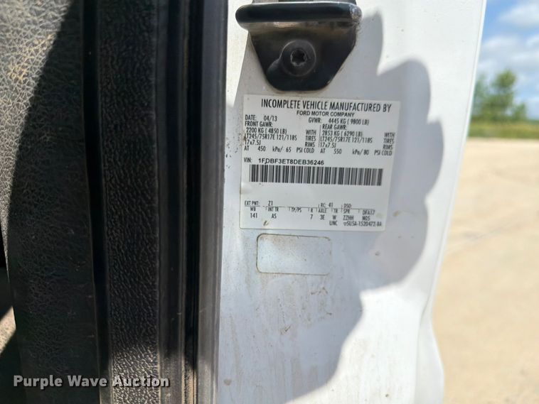 image for item EX4519 2013 Ford F350 Super Duty utility bed pickup truck