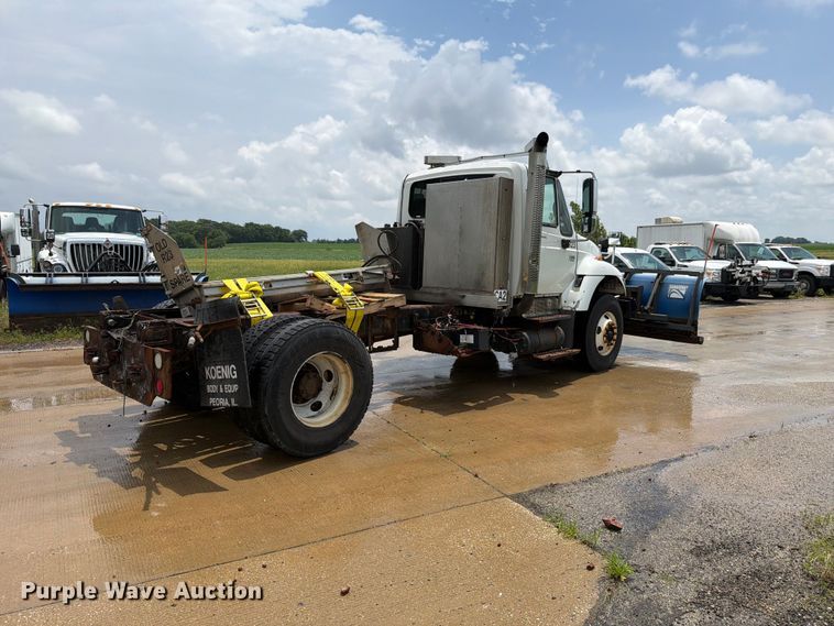 image for item EX4522 2006 International WorkStar 7400 truck cab and chassis