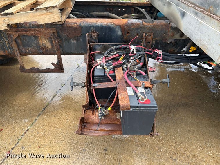 image for item EX4522 2006 International WorkStar 7400 truck cab and chassis