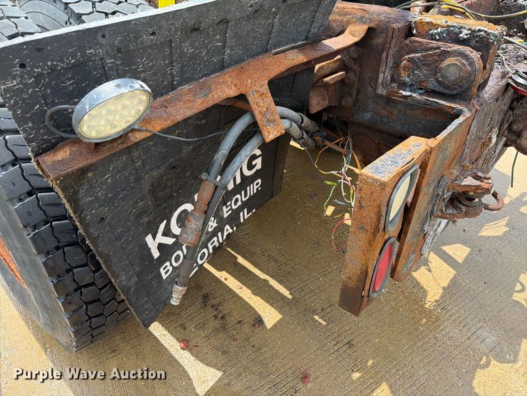 image for item EX4522 2006 International WorkStar 7400 truck cab and chassis