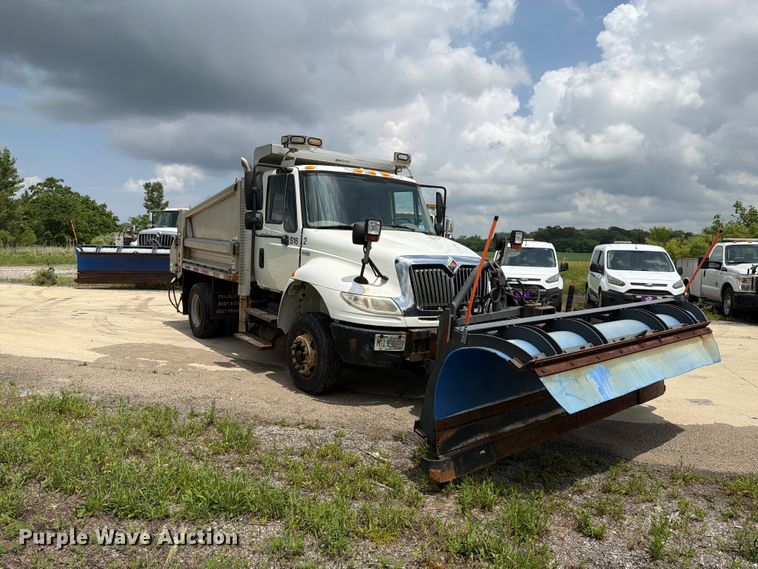image for item EX4524 2014 International 4300 dump truck