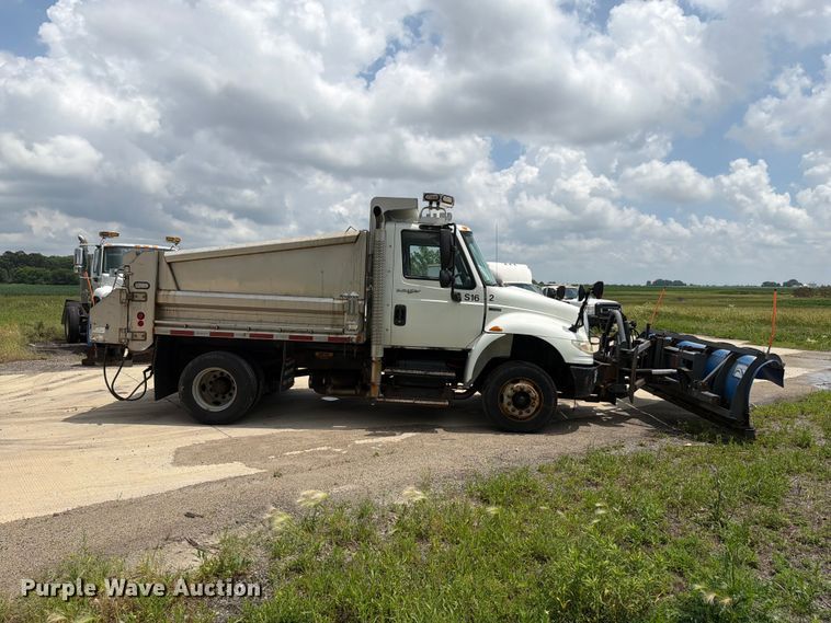 image for item EX4524 2014 International 4300 dump truck