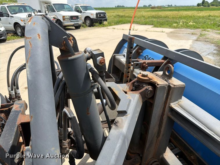 image for item EX4524 2014 International 4300 dump truck