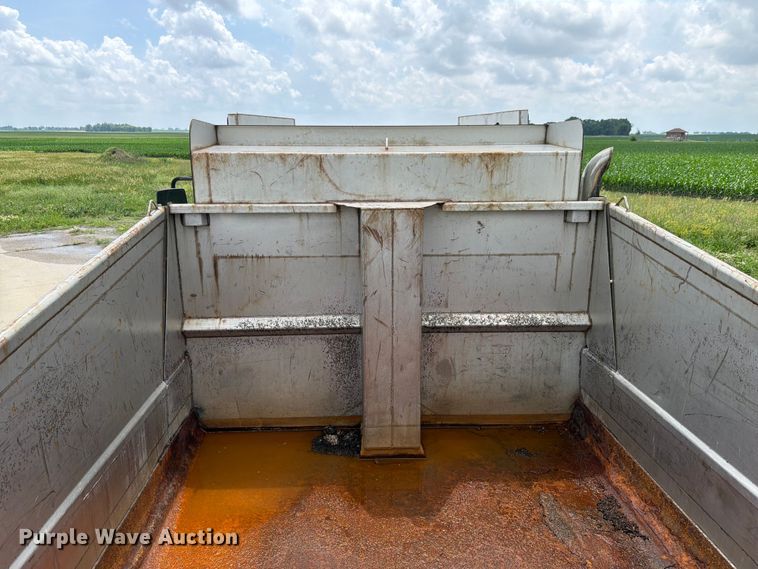 image for item EX4524 2014 International 4300 dump truck