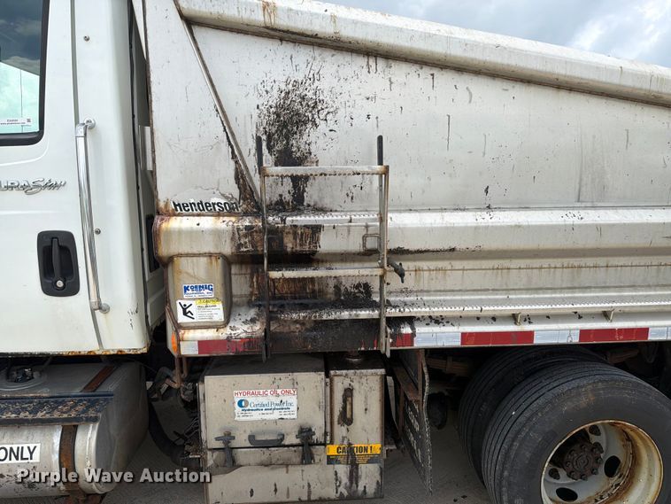 image for item EX4524 2014 International 4300 dump truck