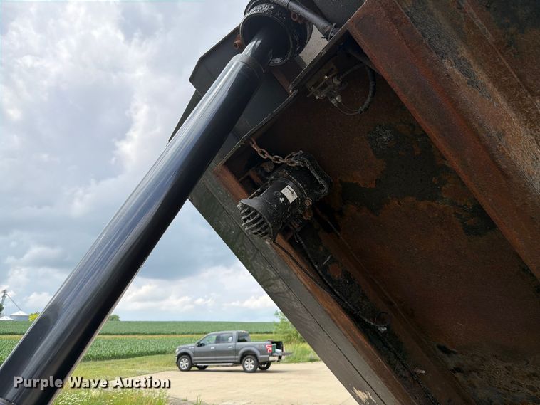 image for item EX4524 2014 International 4300 dump truck