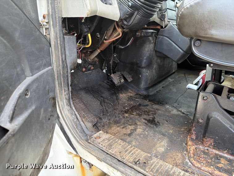 image for item EX4524 2014 International 4300 dump truck