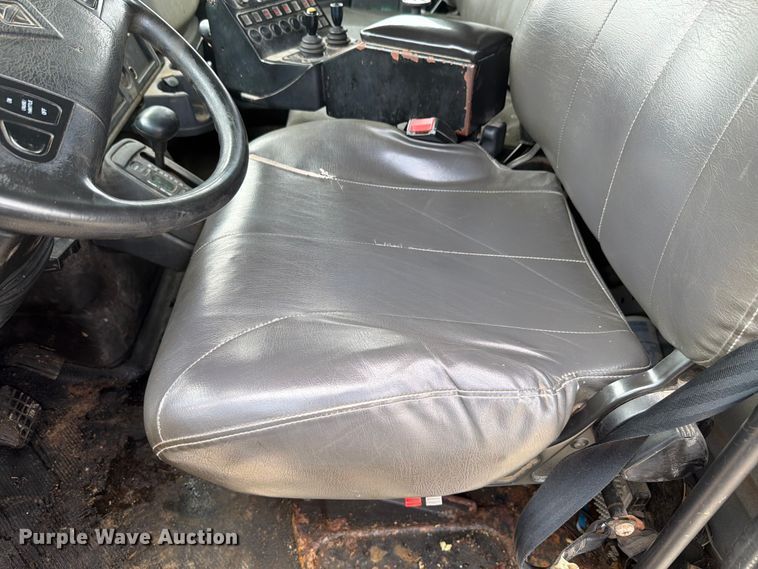 image for item EX4524 2014 International 4300 dump truck