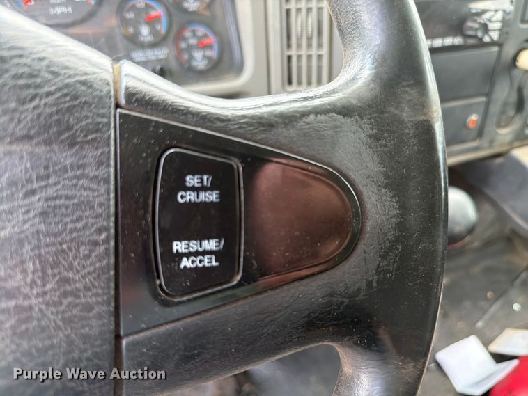 image for item EX4524 2014 International 4300 dump truck