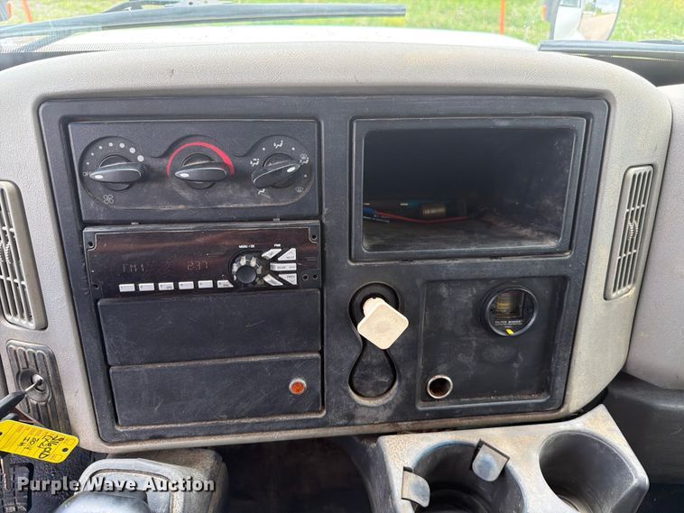 image for item EX4524 2014 International 4300 dump truck