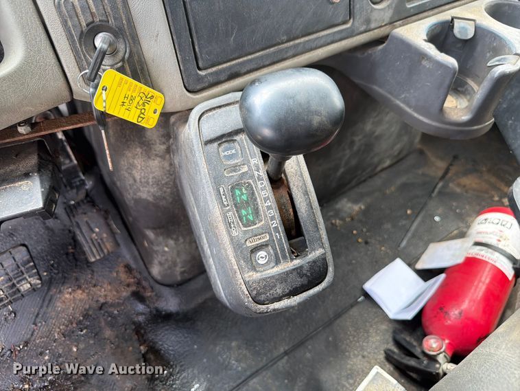 image for item EX4524 2014 International 4300 dump truck
