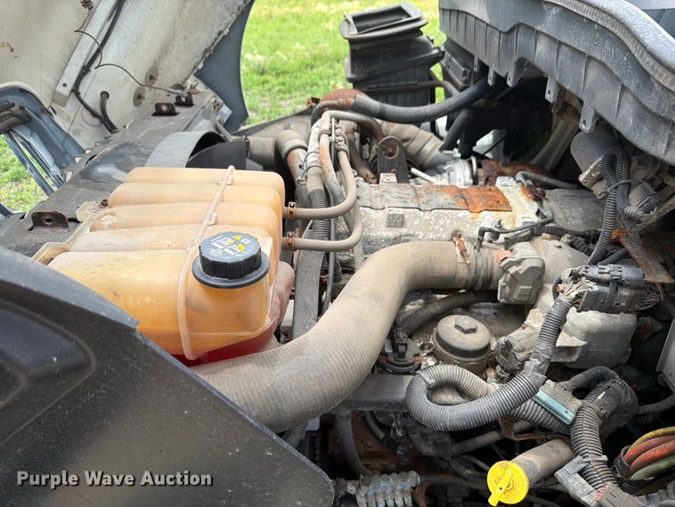 image for item EX4524 2014 International 4300 dump truck