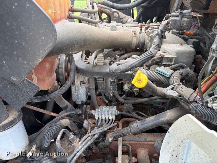 image for item EX4524 2014 International 4300 dump truck