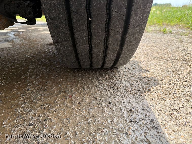 image for item EX4524 2014 International 4300 dump truck