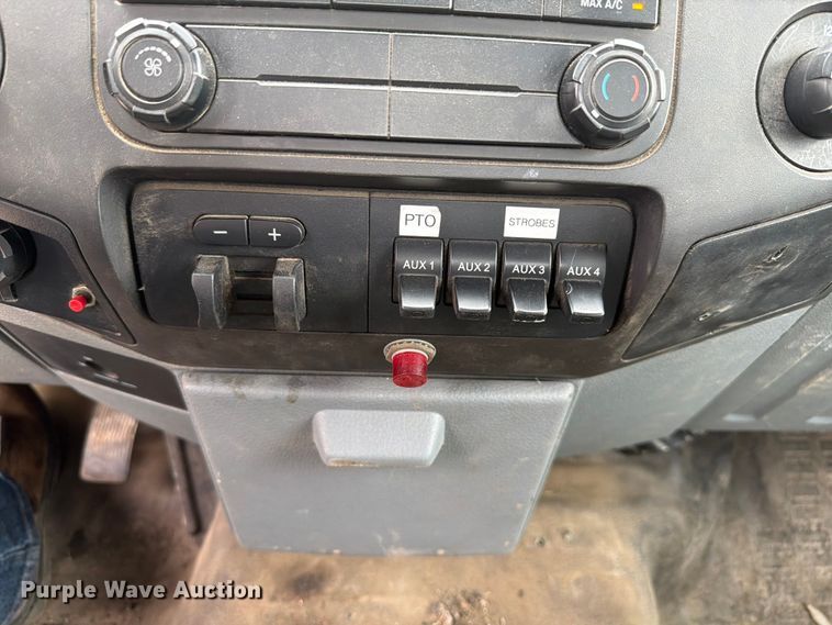 image for item EX4525 2012 Ford F450 Super Duty utility / service truck
