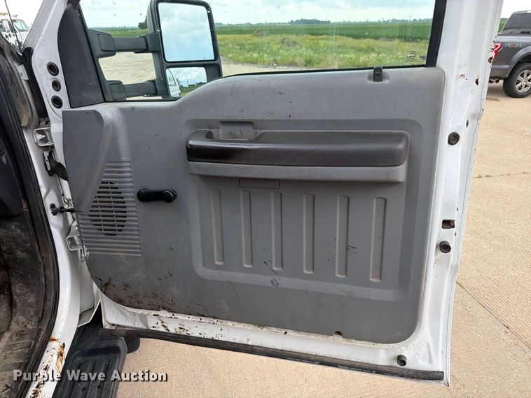 image for item EX4525 2012 Ford F450 Super Duty utility / service truck