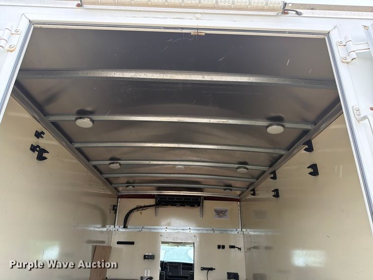 image for item EX4526 2006 GMC Savana delivery truck