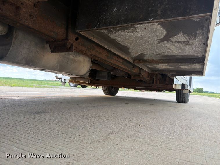 image for item EX4526 2006 GMC Savana delivery truck