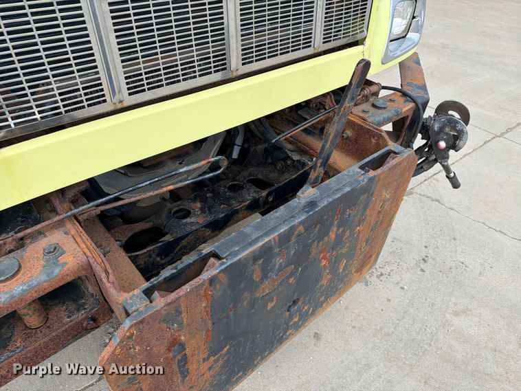 image for item EX4534 2004 Peterbuilt PB330 dump truck