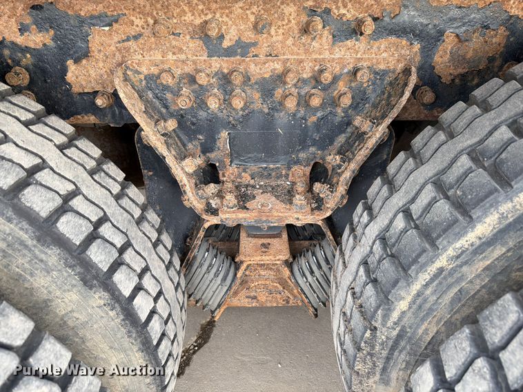 image for item EX4534 2004 Peterbuilt PB330 dump truck