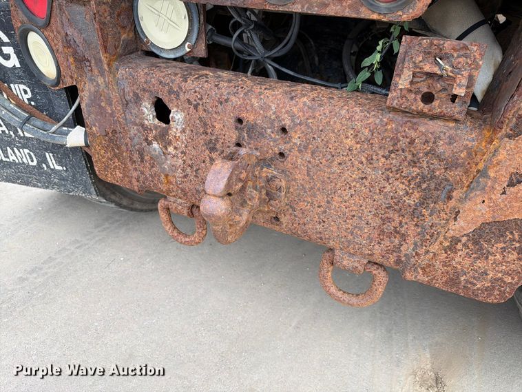 image for item EX4534 2004 Peterbuilt PB330 dump truck