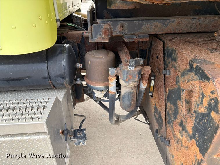 image for item EX4534 2004 Peterbuilt PB330 dump truck